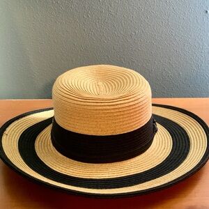 Stylish Tan and Black Wide-Brim Hat